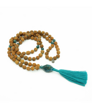 Load image into Gallery viewer, Apatite Guru Bead Practice Mala - PLANET JOY
