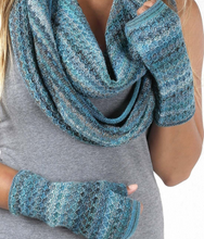 Load image into Gallery viewer, Azul Alpaca Infinity Scarf - PLANET JOY
